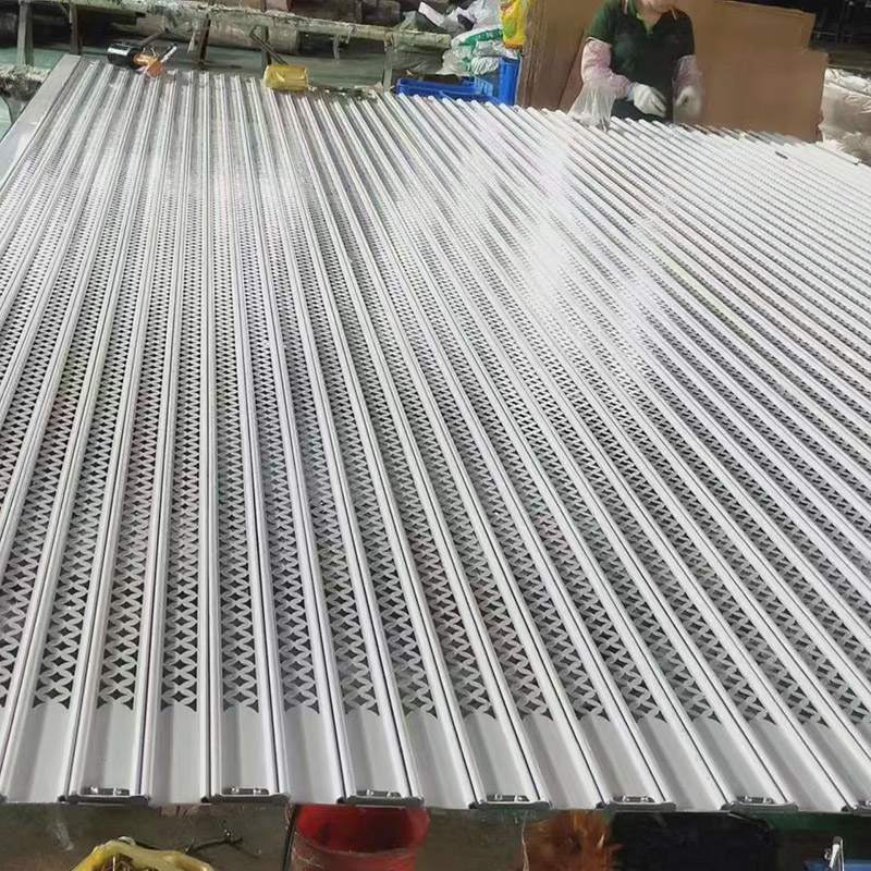 Porte avvolgibili leggere per garage